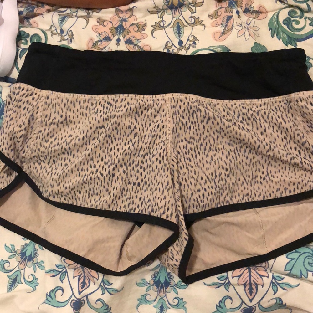 Lululemon athletic speed shorts
